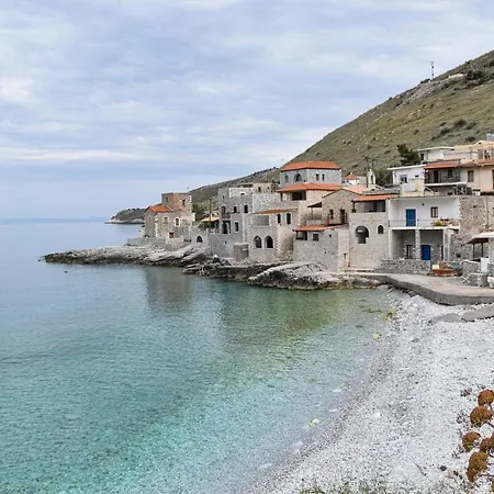 Arapis & 3* Agios Kiprianos