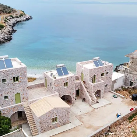 Hotel Arapis & Agios Kiprianos