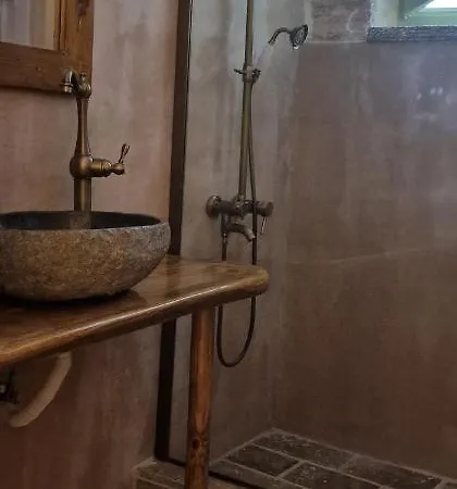 מלון Arapis & Agios Kiprianos