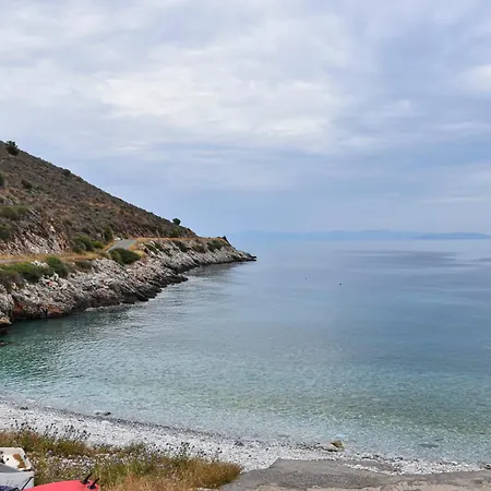 Hotel Arapis & 3*