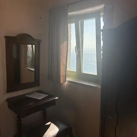 Hotel Arapis &