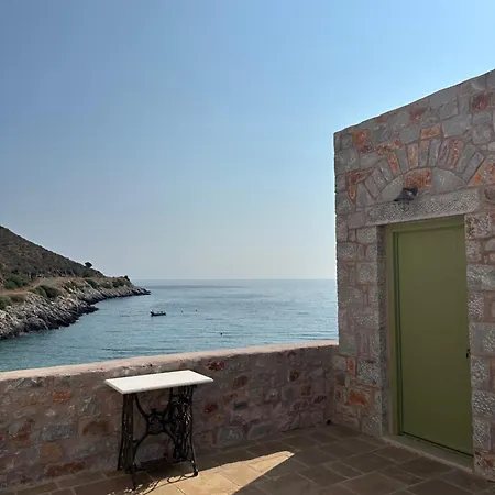 Arapis & 3* Agios Kiprianos