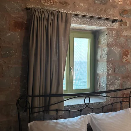 Hotel Arapis & Agios Kiprianos