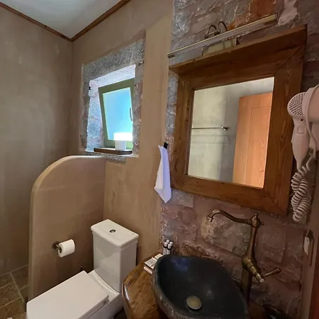 Arapis & מלון Agios Kiprianos