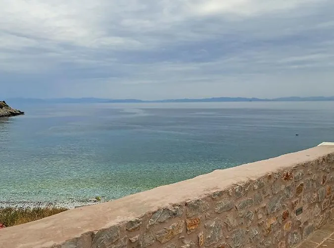 Hotel Arapis & Agios Kiprianos