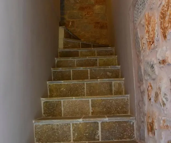 فندق Arapis & 3*