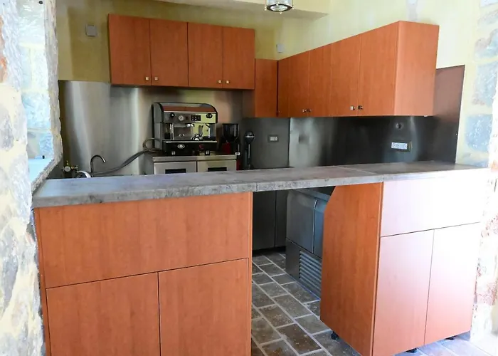 Hotel Arapis & Agios Kiprianos