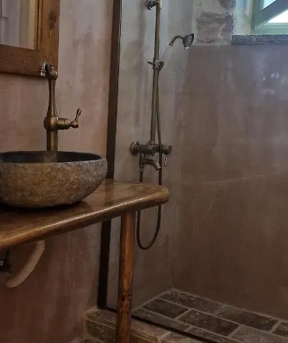 Hotel Arapis & Agios Kiprianos