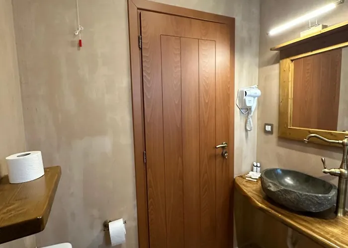 Arapis & فندق 3*