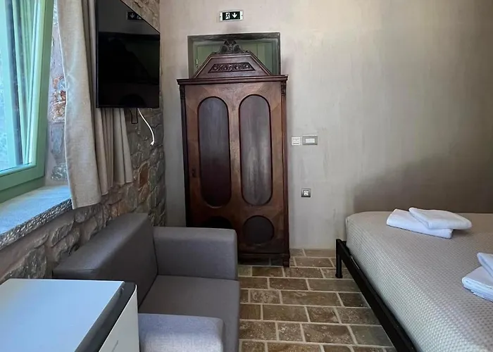 Hotel Arapis & Agios Kiprianos